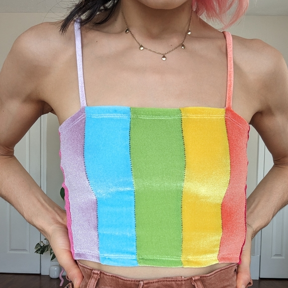 🚫 CLOTHING SWAPPED - K.S. Garner Rainbow Luna Top - Picture 5 of 7